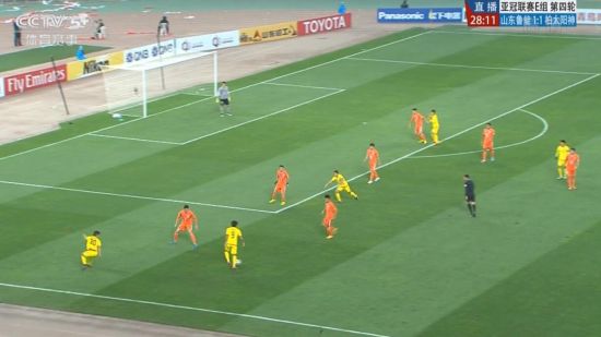 图5 工藤壮人边路控球 