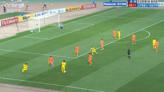 图5 工藤壮人边路控球