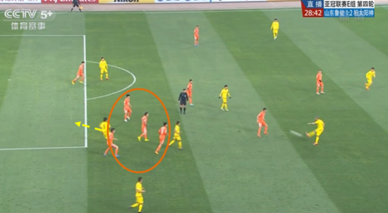 图9 柏太阳神配合瞬间