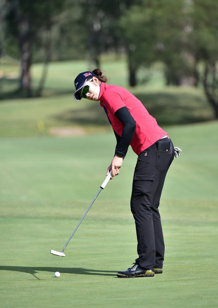 张捷娜琳为爱挥杆