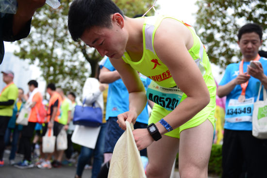 作为兔子，梁超非常细心，看得出他确实为这次扬马做了非常精心的准备。