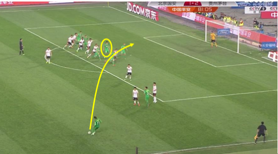 图14 宋博轩开出任意球一瞬间