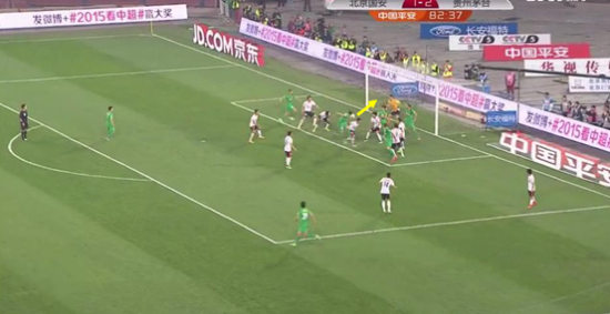 图20 巴塔拉头球攻门破网