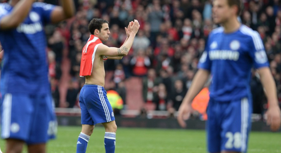 与厄齐尔交换球衣