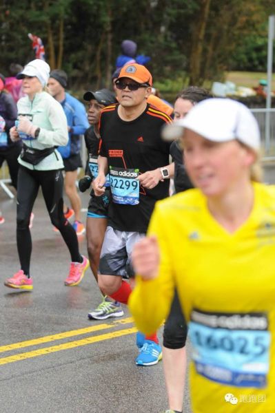 无数的大妈大婶从宝爷的身边超越过去，宝爷真的感到无能为力～～和心如刀绞！不服不行啊！