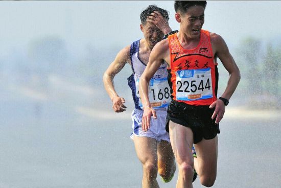 比赛中选手照片。