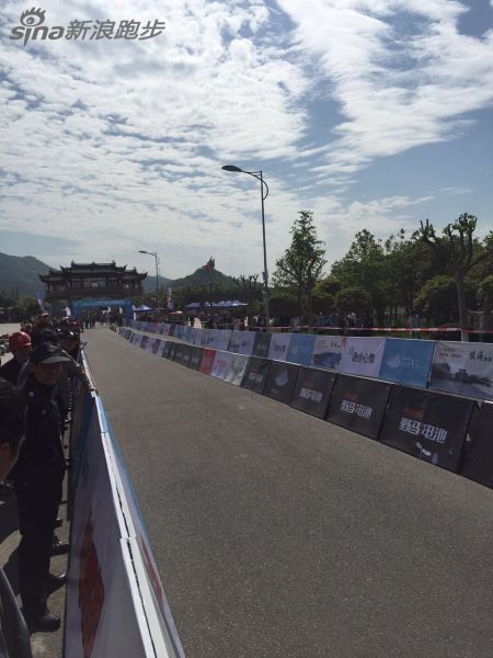 九龙湖马拉松赛道。