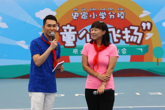 BTV主持人陈竞与奥运会冠军钱红