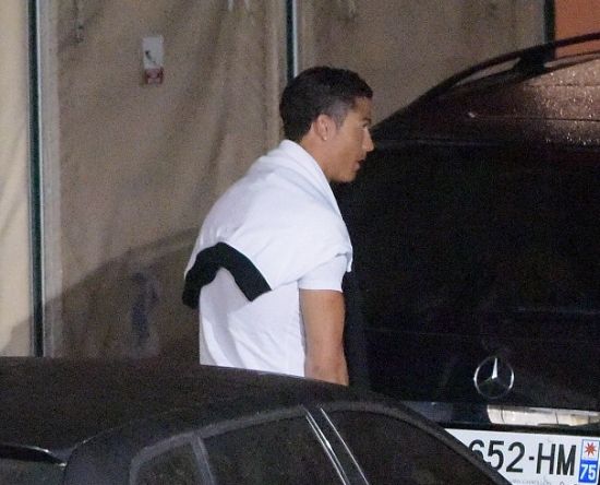 C罗很警惕
