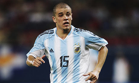 中场 达历山德罗