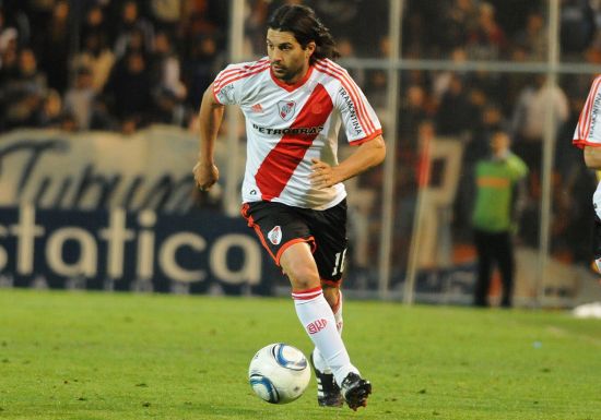 中场 A-多明格斯