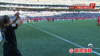 新西兰女足破门