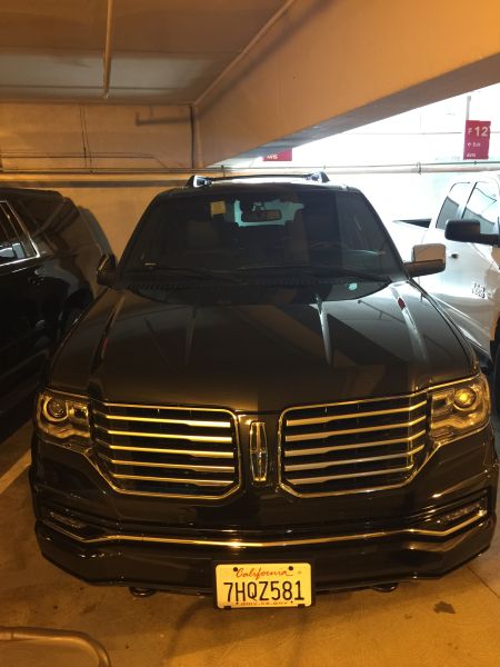 全尺寸SUV Lincoln Navigator(林肯领航者)。