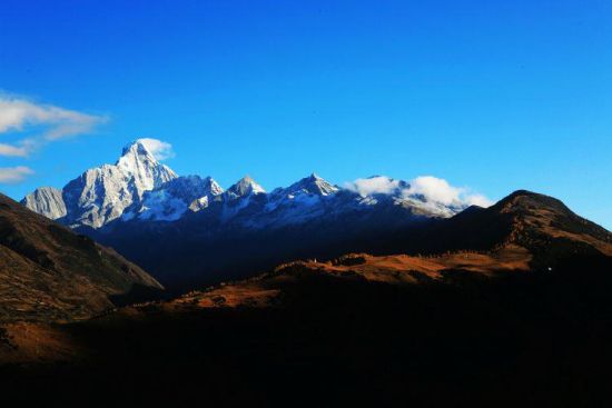 云端约会：2014四姑娘山高山马拉松来了。