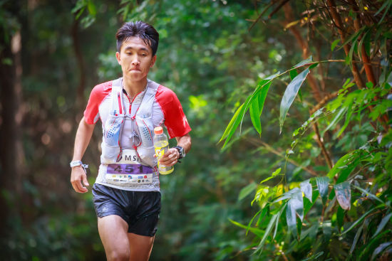 “跑动中国”2014领跑英雄候选人：闫龙飞。