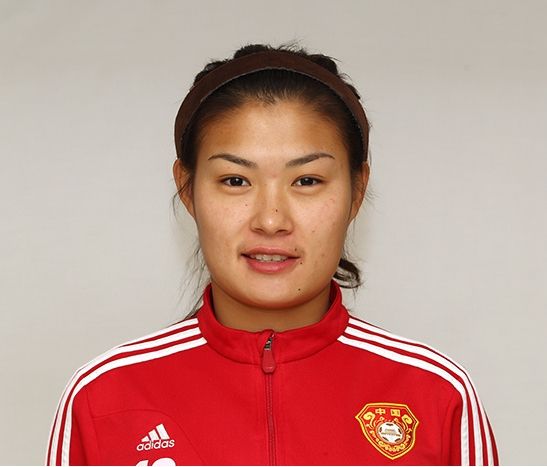 美女国门王飞德甲首发出场