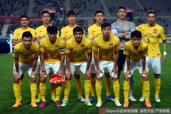 连续4年小组出线，全亚洲只有三队可以做到；而连续4年小组头名，只有恒大！