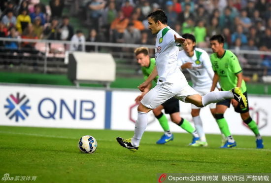 巴塔拉主罚点球瞬间