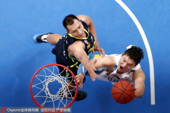 易建联砍下34+10