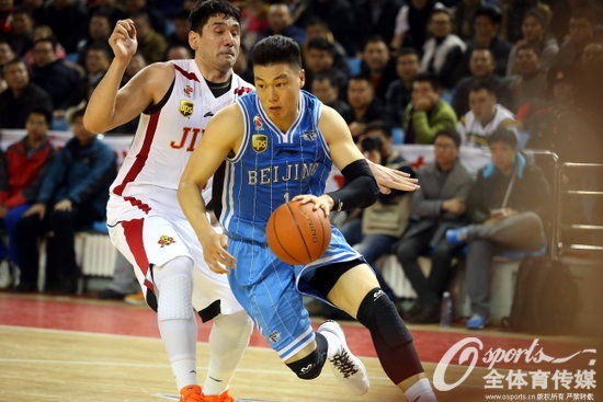 李根今晚表现太出色。