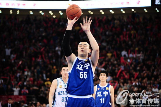 韩德君最后罚球不进