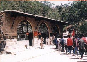 点击图片进入下一页