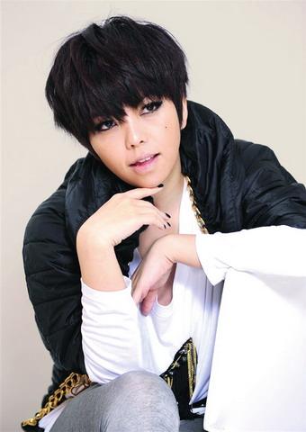 明星| 张惠妹 失恋也是我需要的