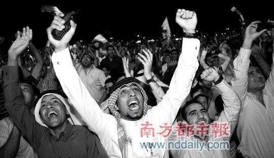 卡塔尔申办成功后，举国欢腾。