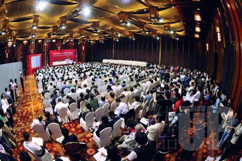FEATURE| 拍卖会上的“中国庄家”