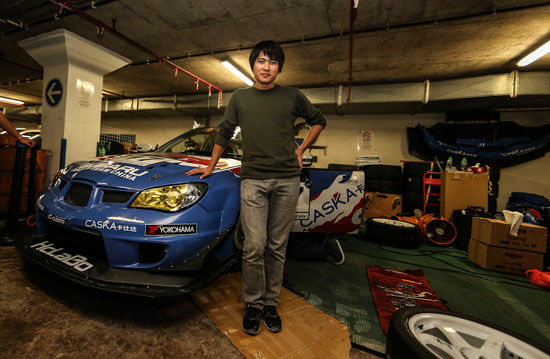 韩寒挑战澳门路车赛