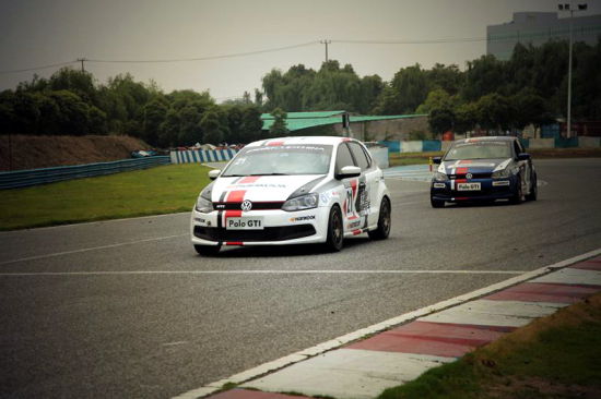 POLO杯开始揭幕战热身