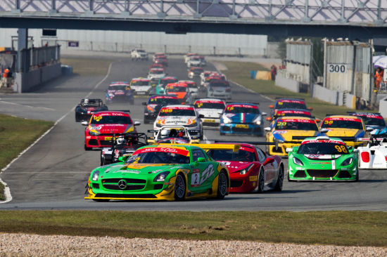 赛道英雄500公里耐力赛发车