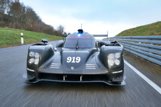 2015款保时捷919 Hybrid。