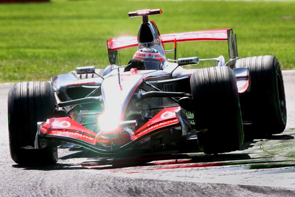 图文f1意大利站排位赛阿隆索光芒四射