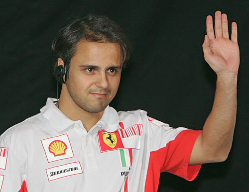 图文-f1车手备战日本gp 马萨出席普利司通赞助活动