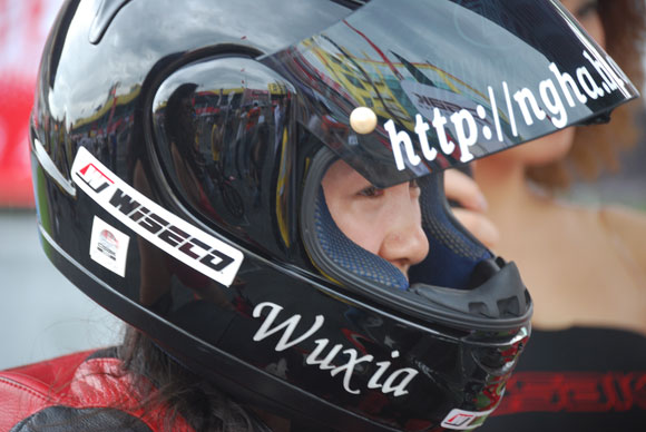 图文2007csbk圆满收官原厂150cc组女车手吴霞