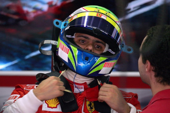 图文-f1巴西决战排位精选 马萨整装待发