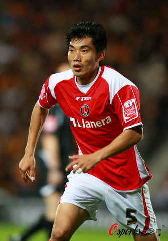 足协再发新传真征调郑智查尔顿态度强硬不肯放人