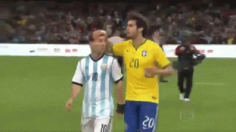 阿根廷媒体称梅西赛后拒绝跟卡卡换球衣