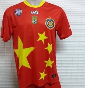 马杜雷拉队新球衣以五星红旗为设计原型