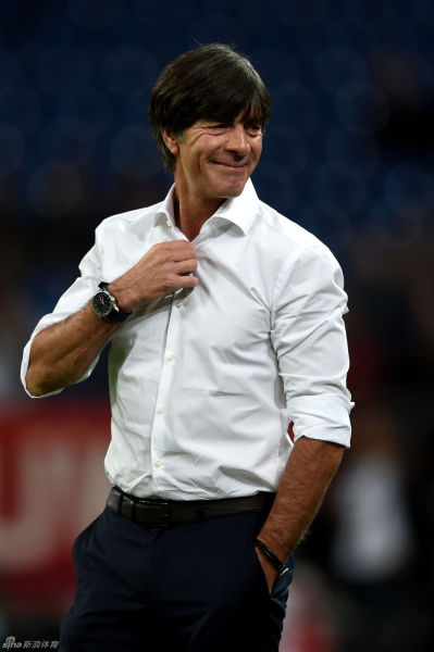 勒夫的笑容停留在比赛前