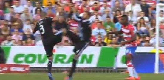 佩佩飞踹误伤拉莫斯瞬间