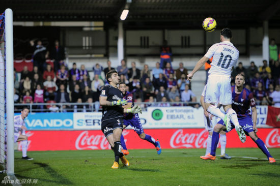 J罗头球破门瞬间