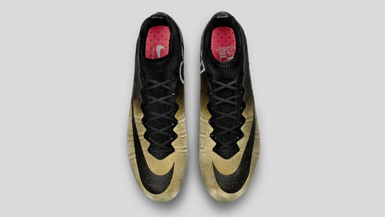 C罗新款的superfly金钻球鞋