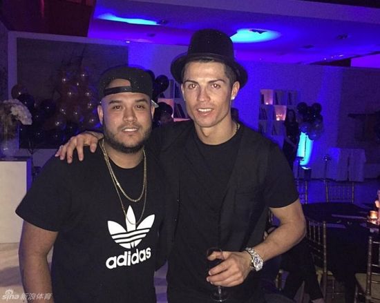 皇马输球后，C罗搞派对引起热议