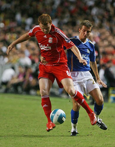 图文-[挑战杯]利物浦vs朴茨茅斯 里瑟遭遇背后偷袭