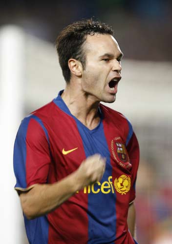 图文-[甘伯杯]巴萨5-0国际米兰 伊涅斯塔庆祝进球