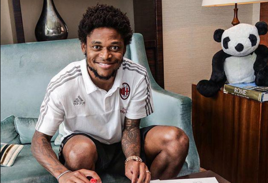 路易斯-阿德里亚诺