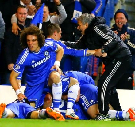 快起来！别庆祝啦！