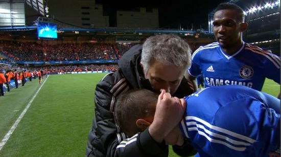 现在去打右后卫！